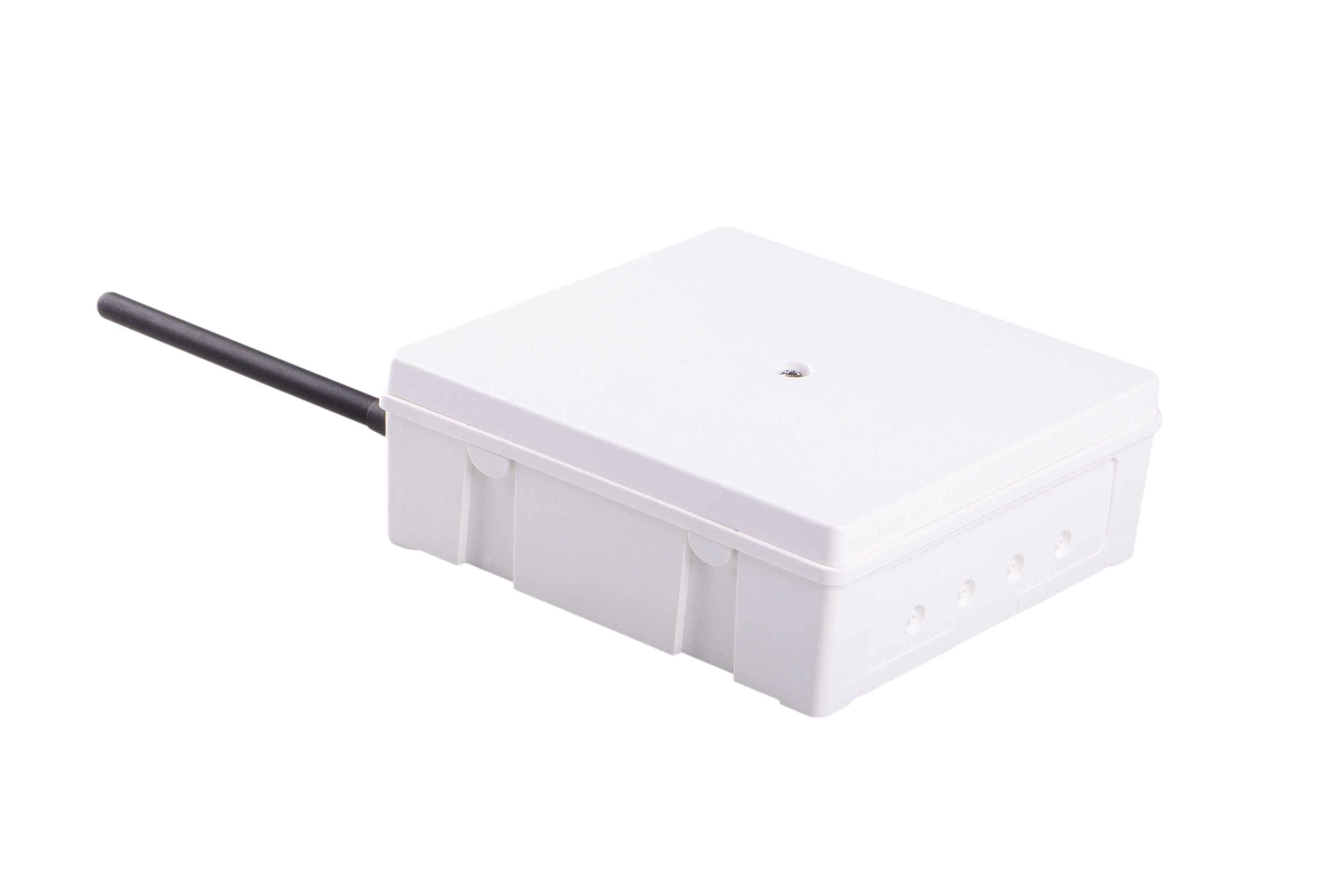 Concentrator with external antenna